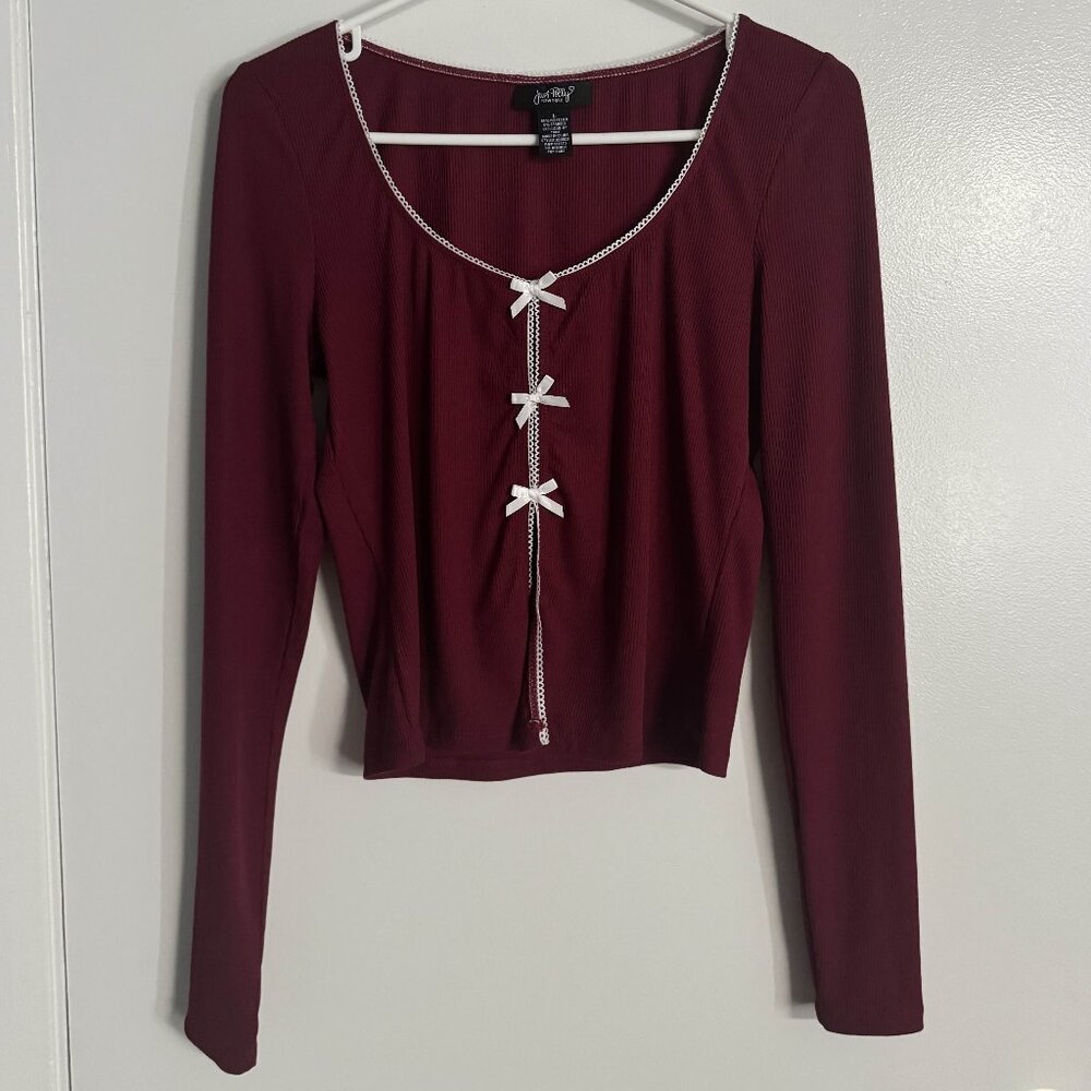 Just Polly Burgundy Long Sleeve Bow Front Top – Size Large